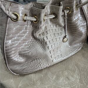 Elegant Crocodile-Embossed Gray Handbag